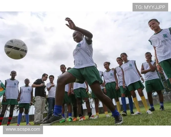 德甲平民球队的球迷文化及支持力度
